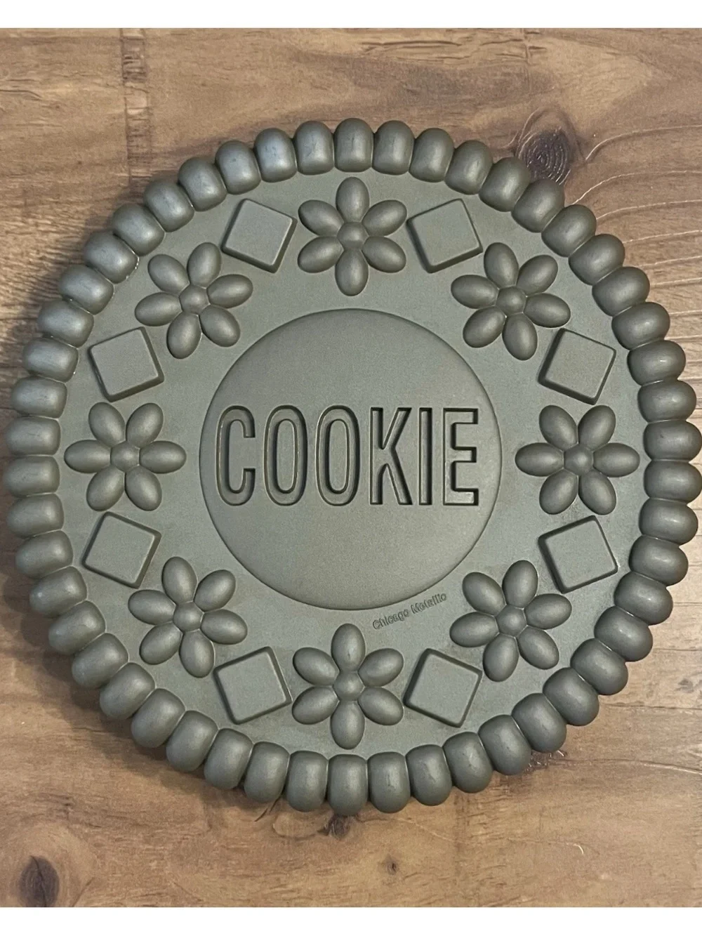 Williams-Sonoma Chicago Metallic 9x9” ‘Cookie’ Sandwich Cake Set of 2